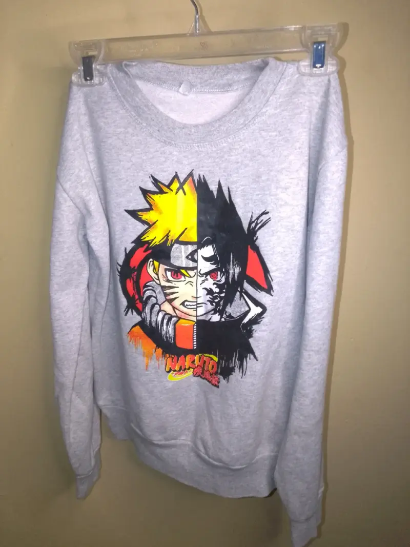 Polerón gris con diseño de Naruto y Sasuke - 1