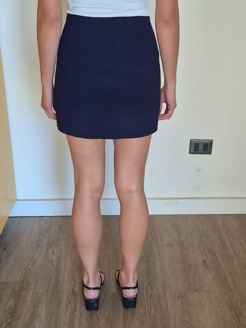 Falda punto corta azul marino Zara - 2