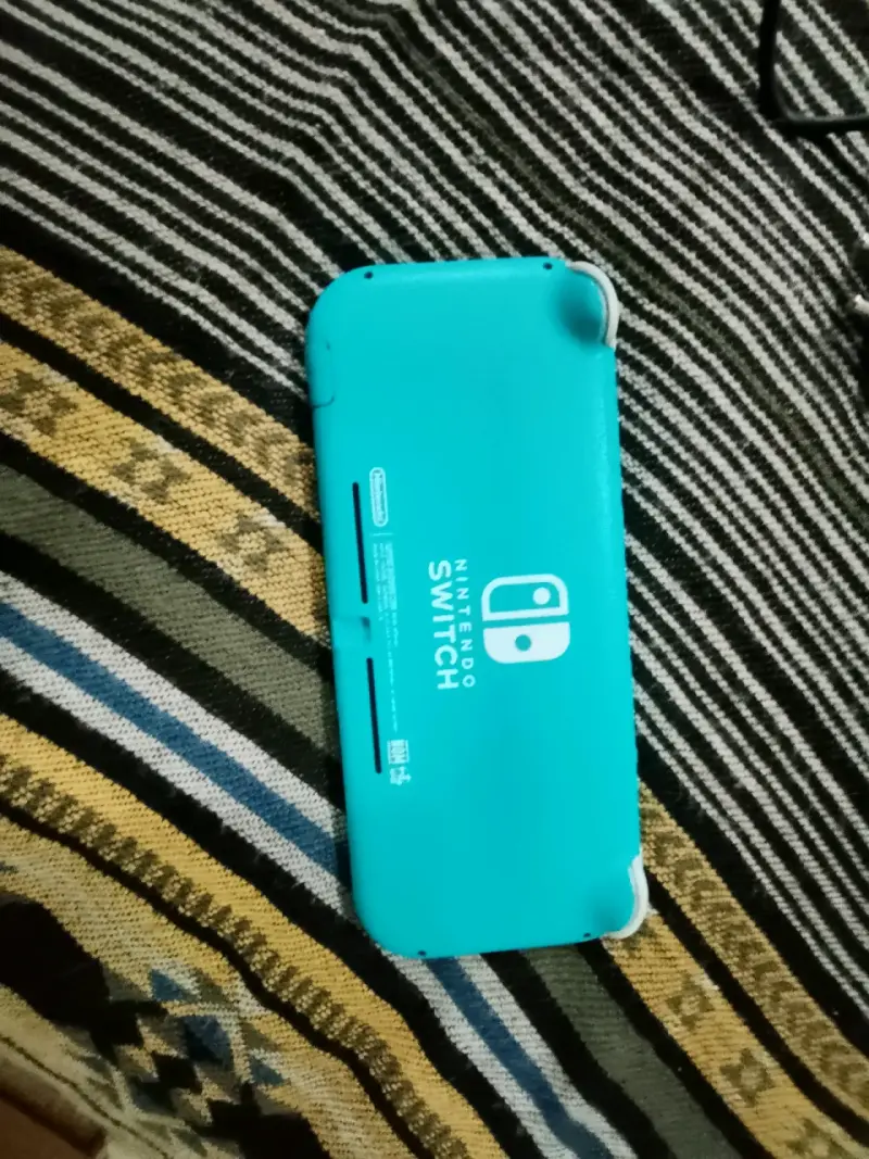 Nintendo Switch Lite turquesa con cargador - 3