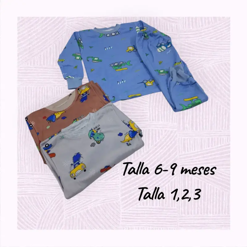Pijamas para niños con estampado de vehículos
