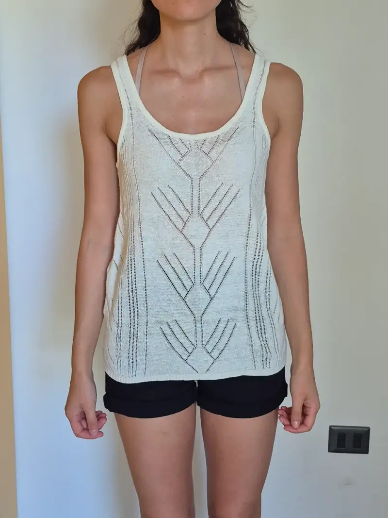 Polera sin mangas tejida color crema - 1