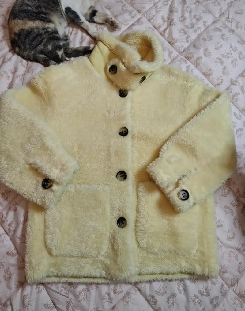 Chaqueta acolchada negra para mujer con cierre - 1