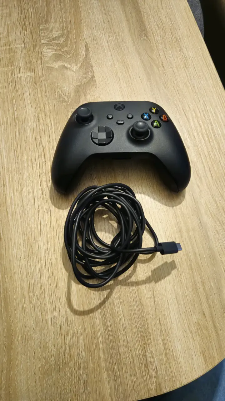Mando Xbox Series S X con cable 2.7 mts - 1