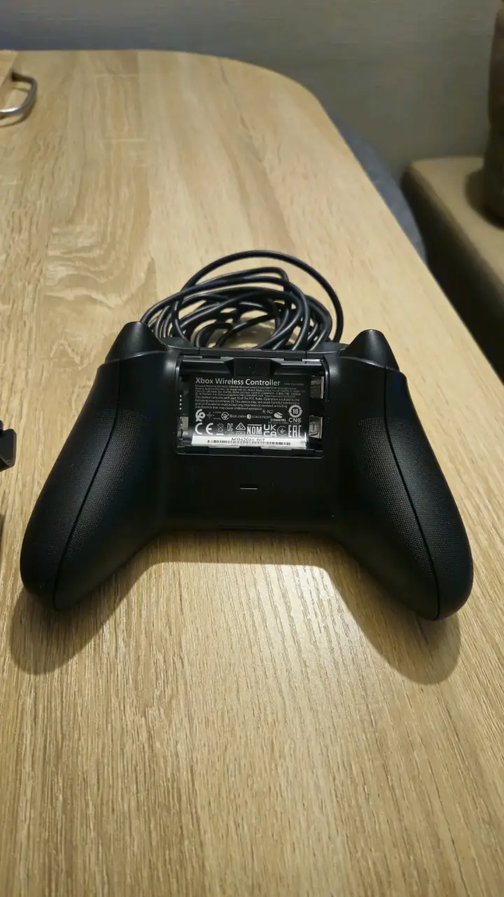 Mando Xbox Series S X con cable 2.7 mts - 2