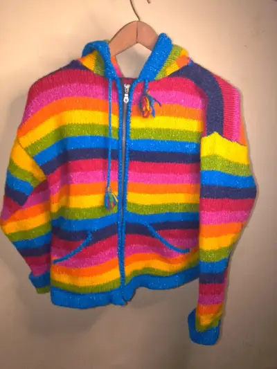 Chompa de lana multicolor con capucha - miniatura 1