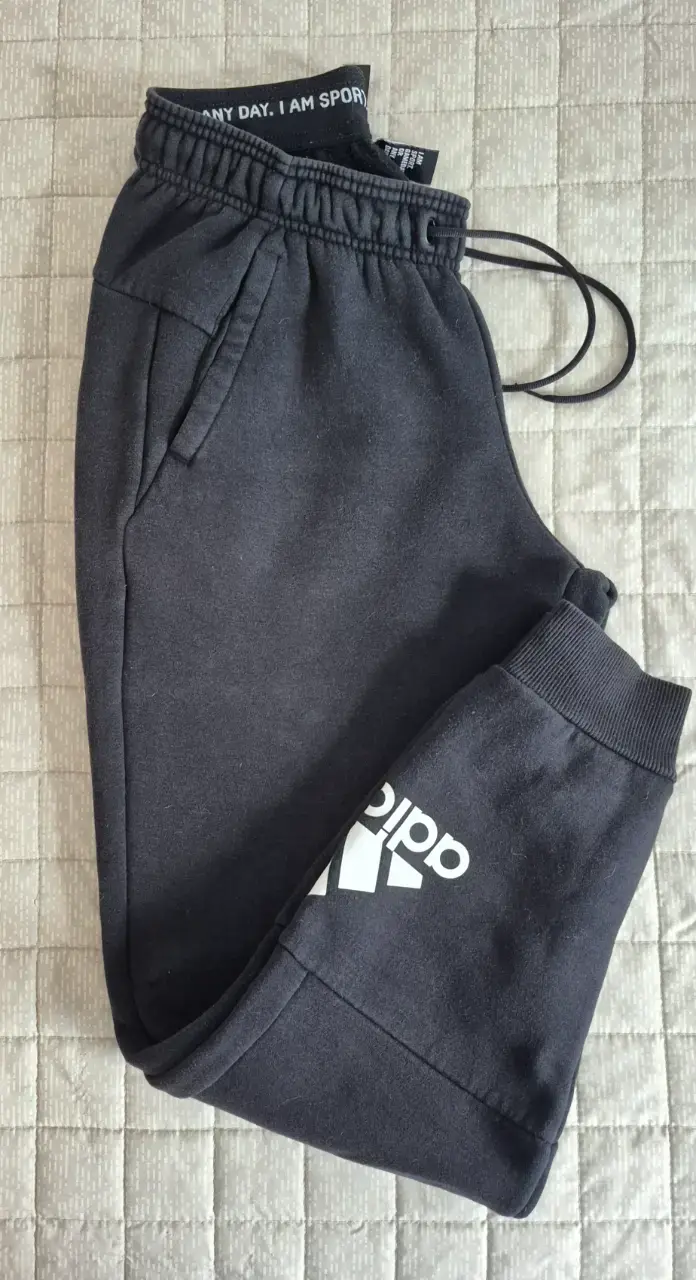 Pantalones deportivos negros Adidas para mujer - 3