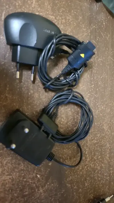 Lote de 7 cargadores originales - miniatura 1
