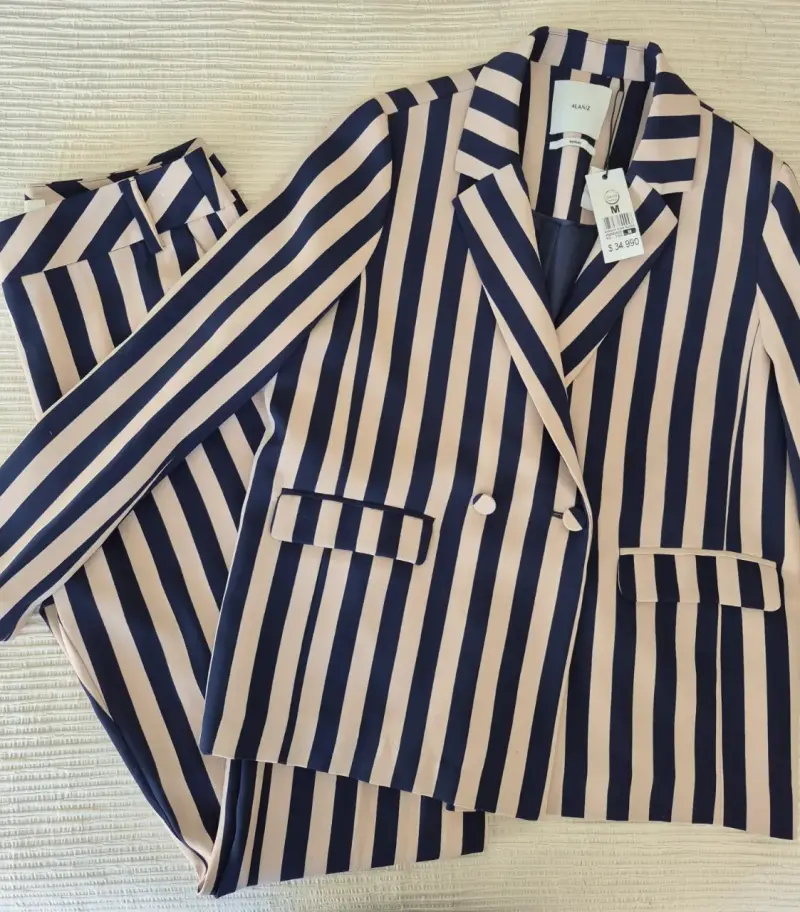 Blazer y pantala rayas azul y beige Alaniz talla M - 2