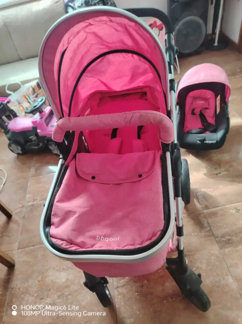 Coche de bebé rosa con capota Bbqool - 3