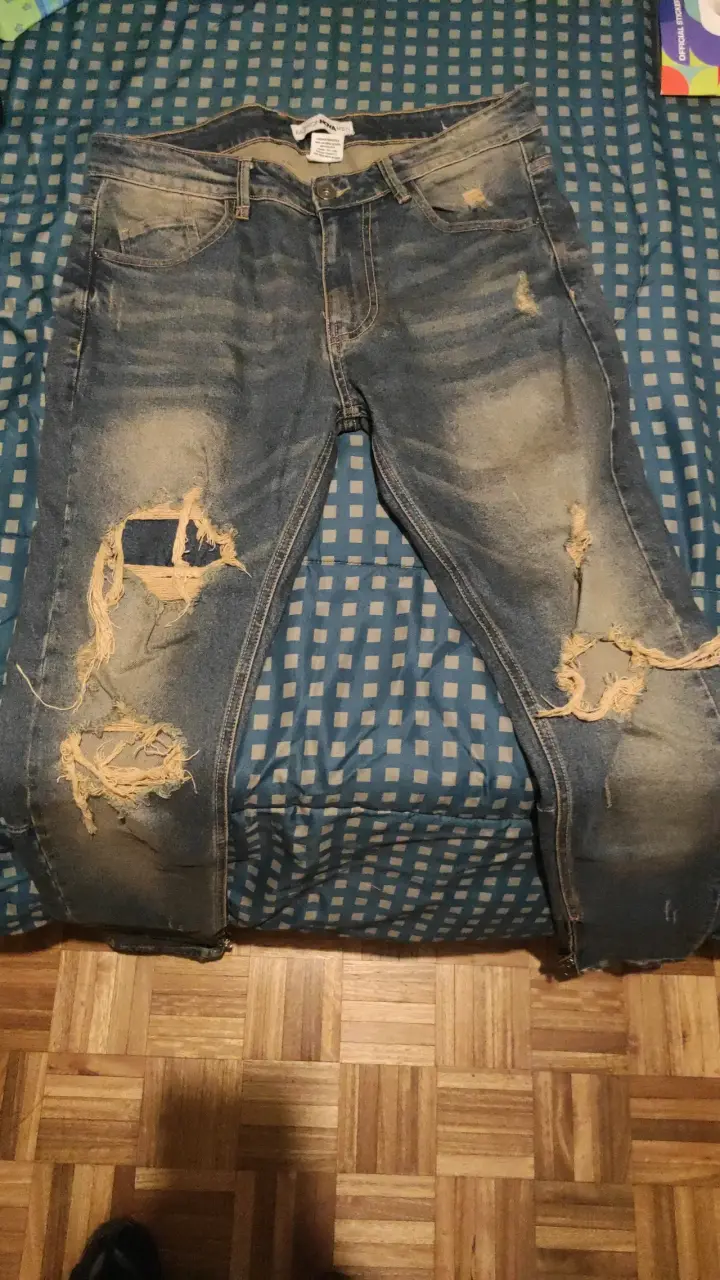 Jeans desgastados para hombre