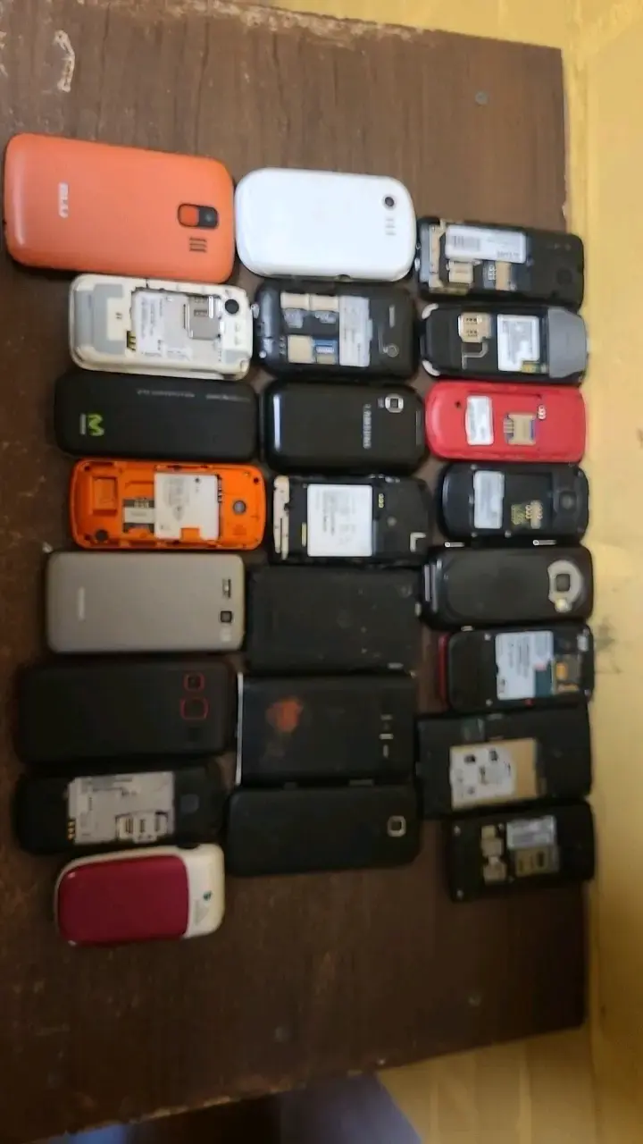 Lote De 20 Celulares Antiguos - 2