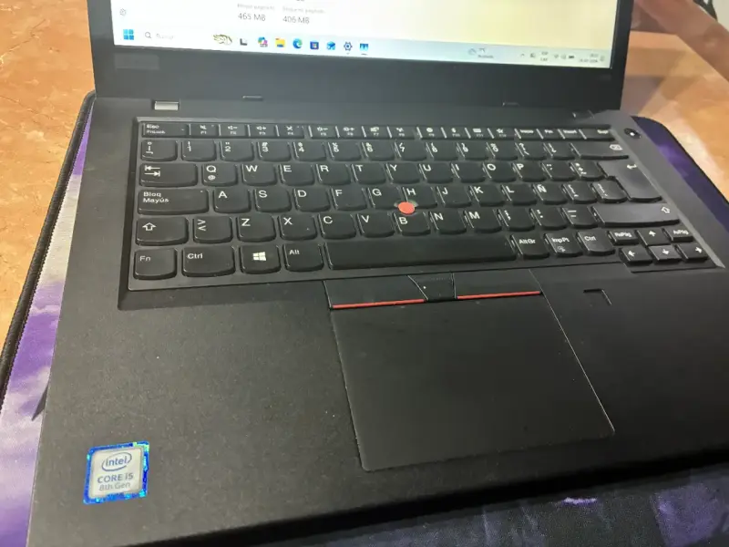 Lenovo L490 i5 8va 8gb ram 2 discos 1 ssd de 120gb - 6