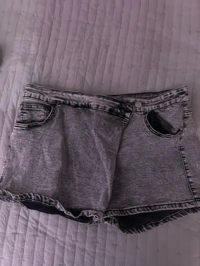 Falda short de mezclilla gris Sybilla talla 2XL - miniatura 1