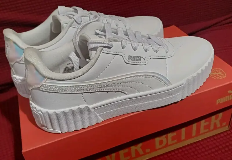 Zapatillas deportivas blancas Puma para mujer - 1