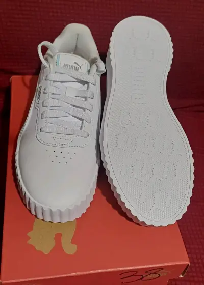 Zapatillas deportivas blancas Puma para mujer - miniatura 3