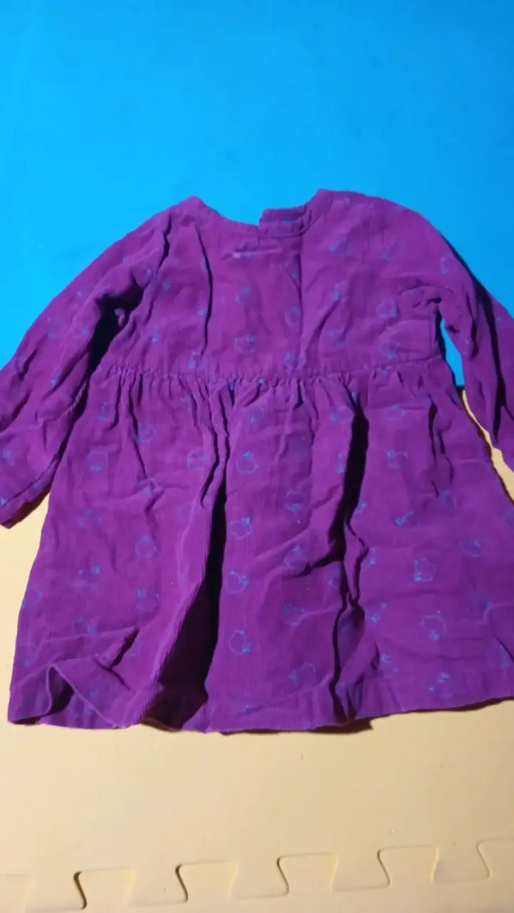 Enterito de bebé gris y morado con diseño de princesa - 2