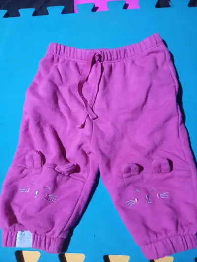 Enterito de bebé gris y morado con diseño de princesa - miniatura 6