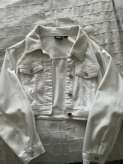 Chaqueta corta de mezclilla blanca Only - miniatura 2