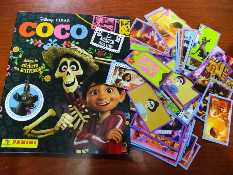 Álbum Coco Disney Pixar +88 laminas - 1