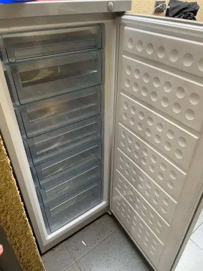Congelador Vertical 6 Gavetas Maigas Home Gris - miniatura 3
