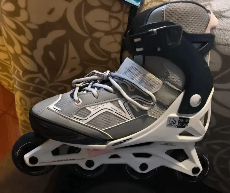 Patines en línea grises talla 38