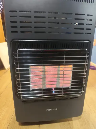 Estufa a gas Recco con diseño moderno - miniatura 1