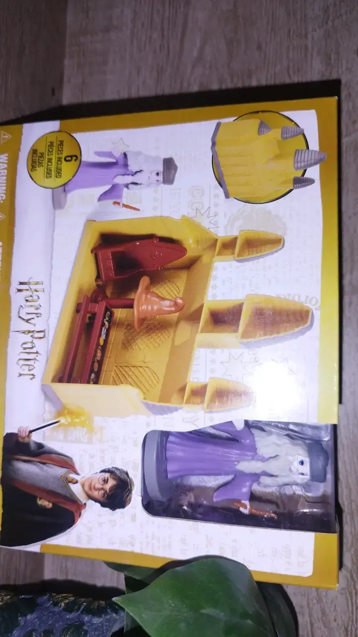 Set de Figuras Harry Potter con Accesorios - 4