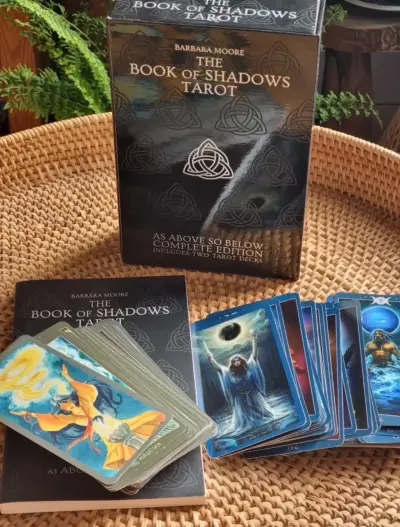 Tarot Book of Shadows de Barbara Moore - miniatura 2