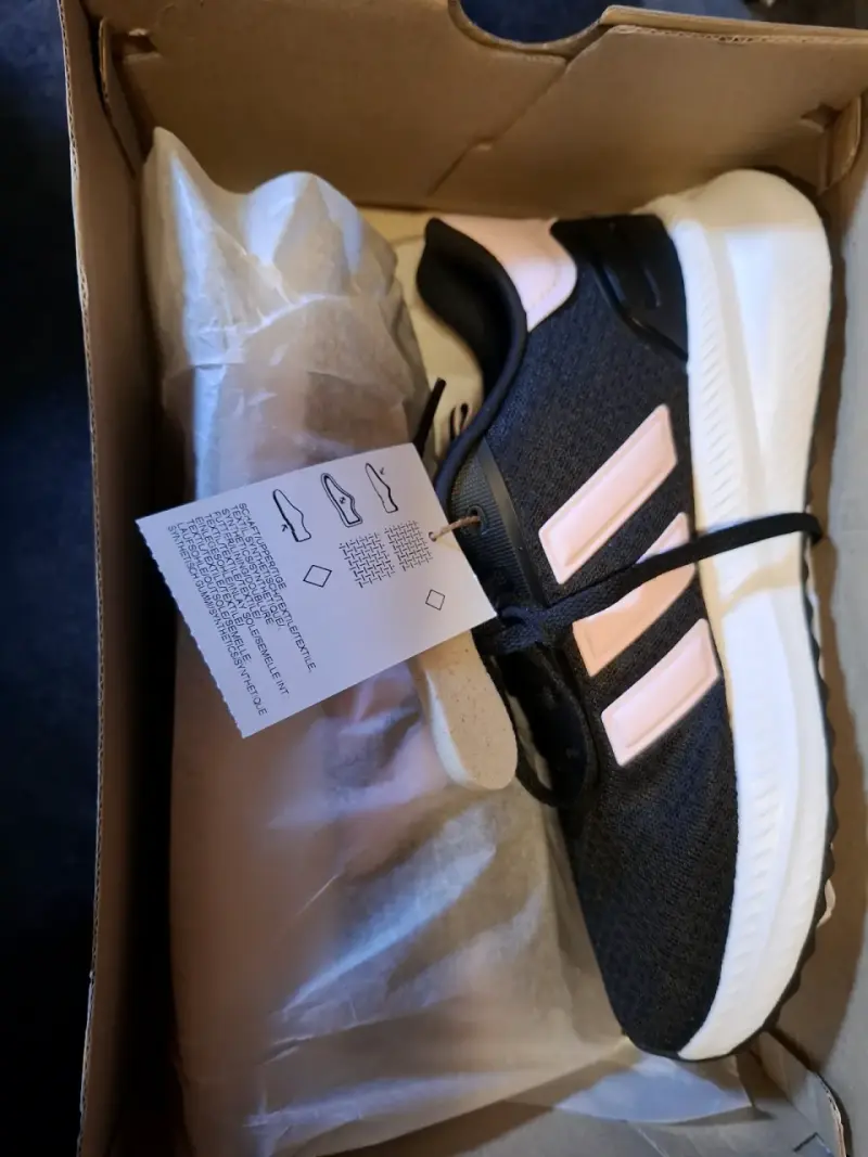 Zapatillas deportivas Adidas negras y rosadas para mujer - 4