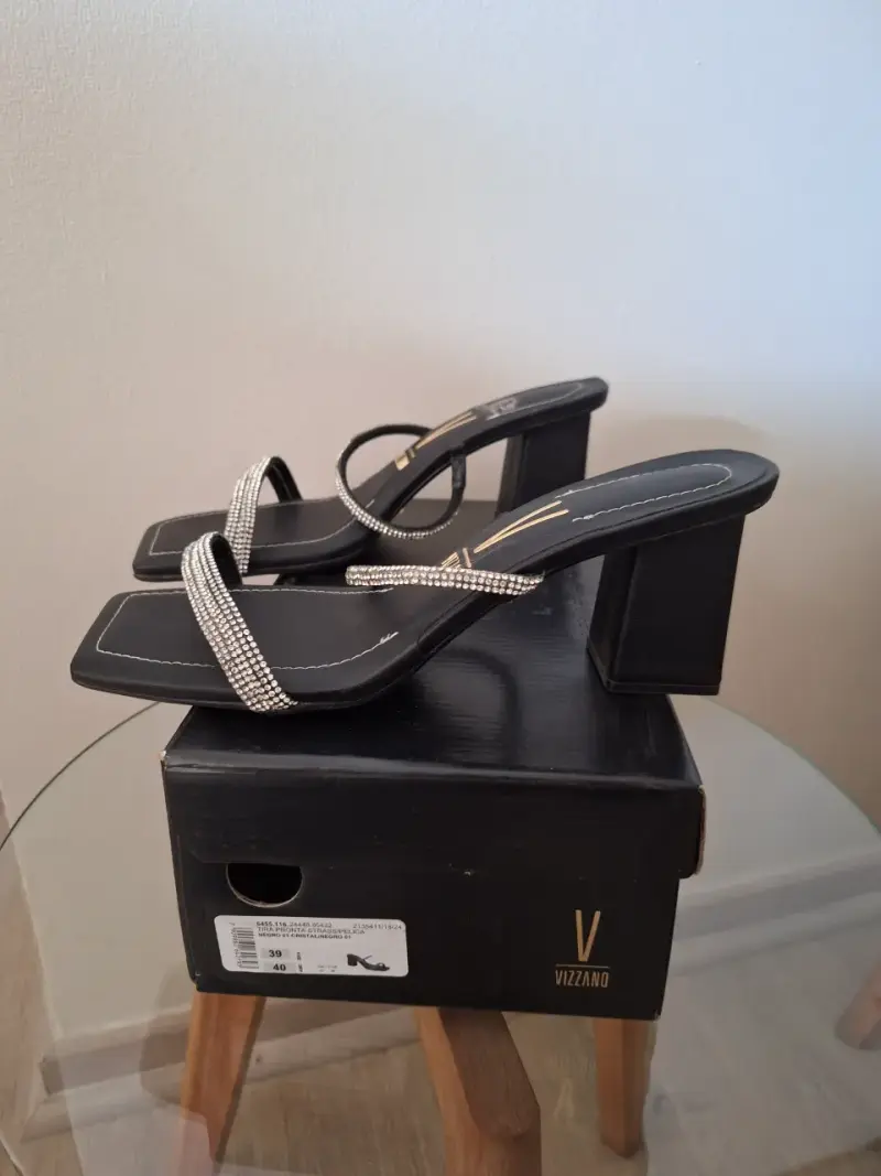 Sandalias de tacón Vizzano negras con brillantes - 1