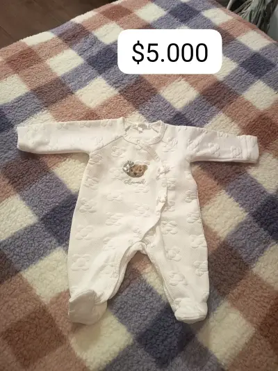 Ropa de bebe en buen estado 0-3M - miniatura 1