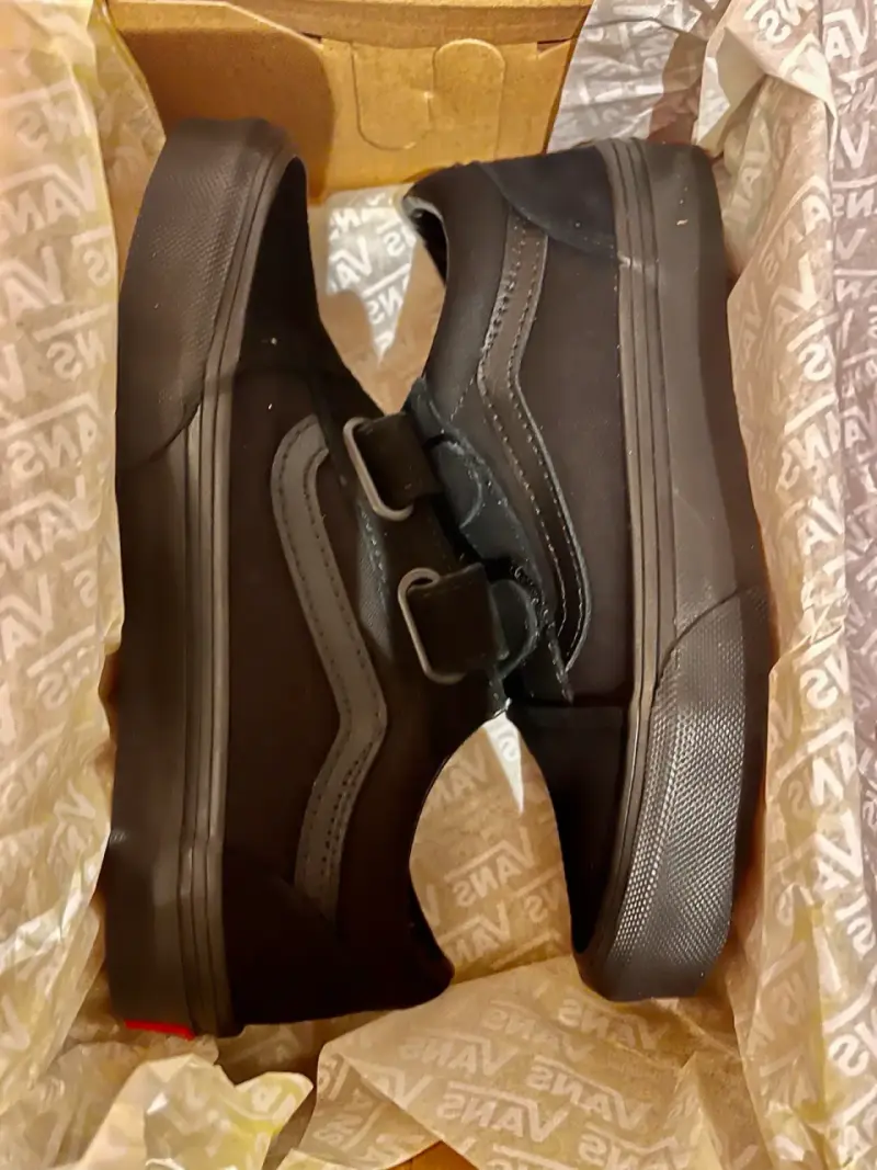 Zapatillas negras Vans Old Skool V para niños - 1