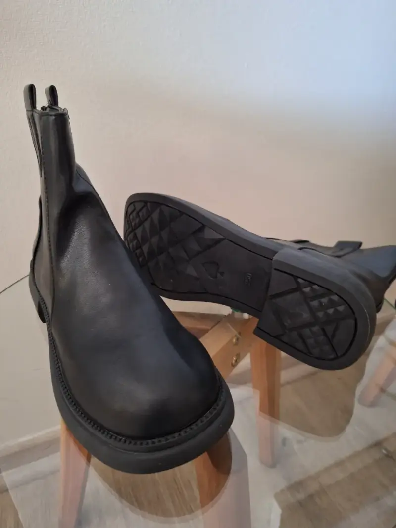 Botines de eco cuero negro con cierre lateral - 2