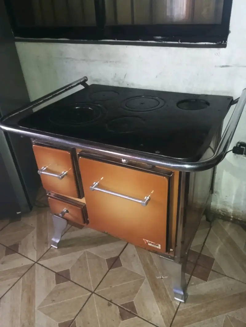 Cocina a leña , excelente estado - 1