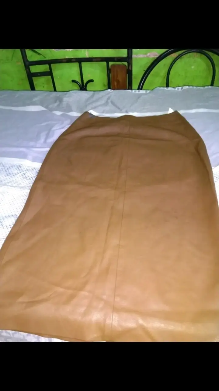 Falda lápiz de cuero sintético Zara Basic marrón - 1