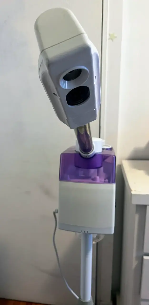 Vaporizador Facial Profesional con Base Ajustable - 4