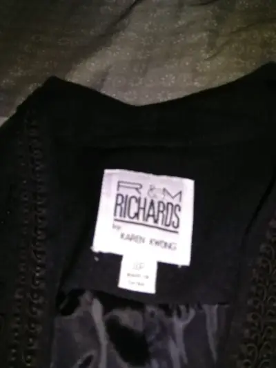 Chaqueta negra bordada R&M Richards - miniatura 3
