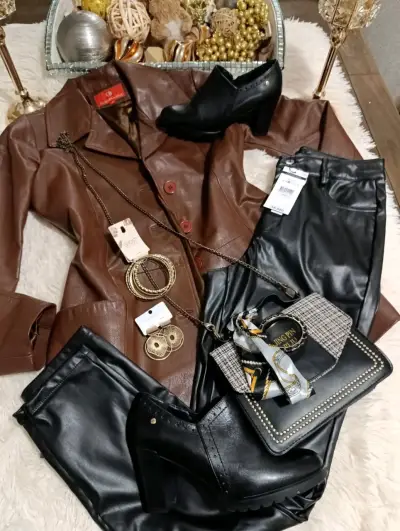 Chaqueta de cuero café  con botones talla S - miniatura 1