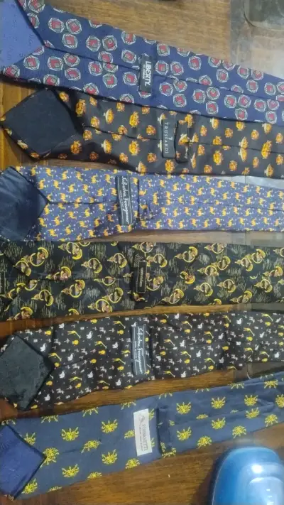 Lote de corbatas de seda estampadas de lujo - miniatura 2