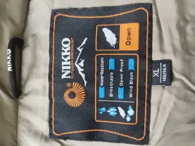 Chaqueta de invierno Nikko con capucha - miniatura 3