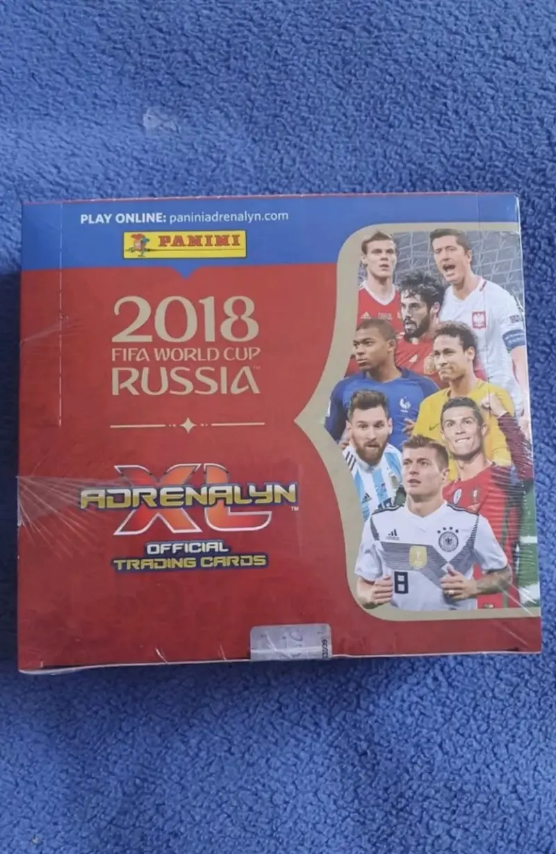 Caja de 24 Sobres Cartas Adrenalyn XL Mundial 2018