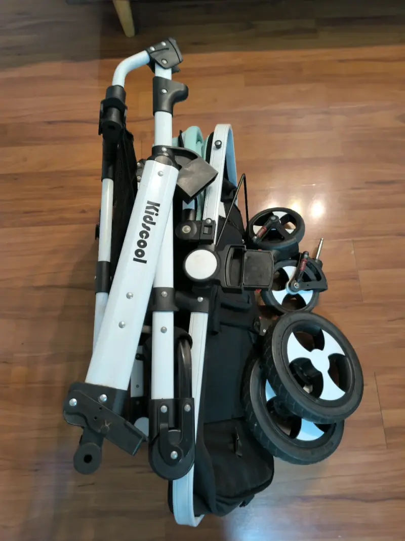 Coche de bebé plegable Kidscool compacto - 1