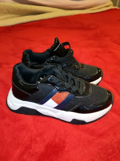 Zapatillas deportivas negras Tommy Hilfiger para niños - miniatura 1