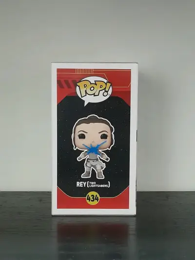 Funko Pop Star Wars Rey con Dos Sables - miniatura 2