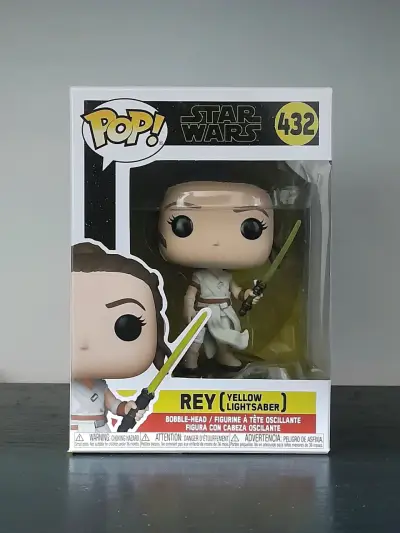 Funko Pop Rey con sable amarillo Star Wars - miniatura 1