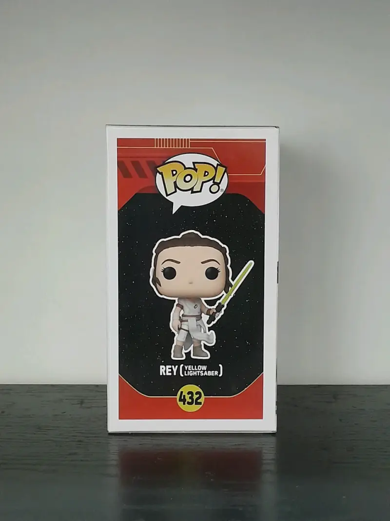 Funko Pop Rey con sable amarillo Star Wars - 2