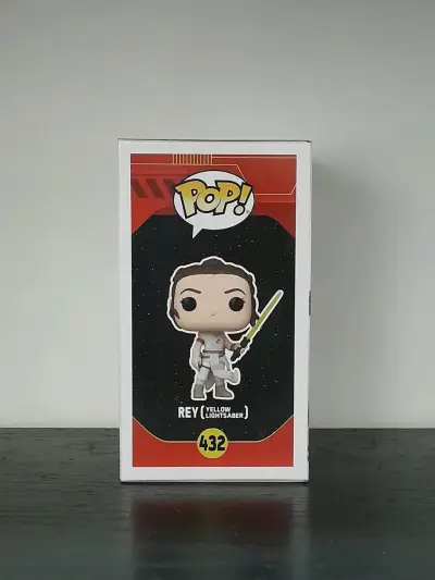 Funko Pop Rey con sable amarillo Star Wars - miniatura 2