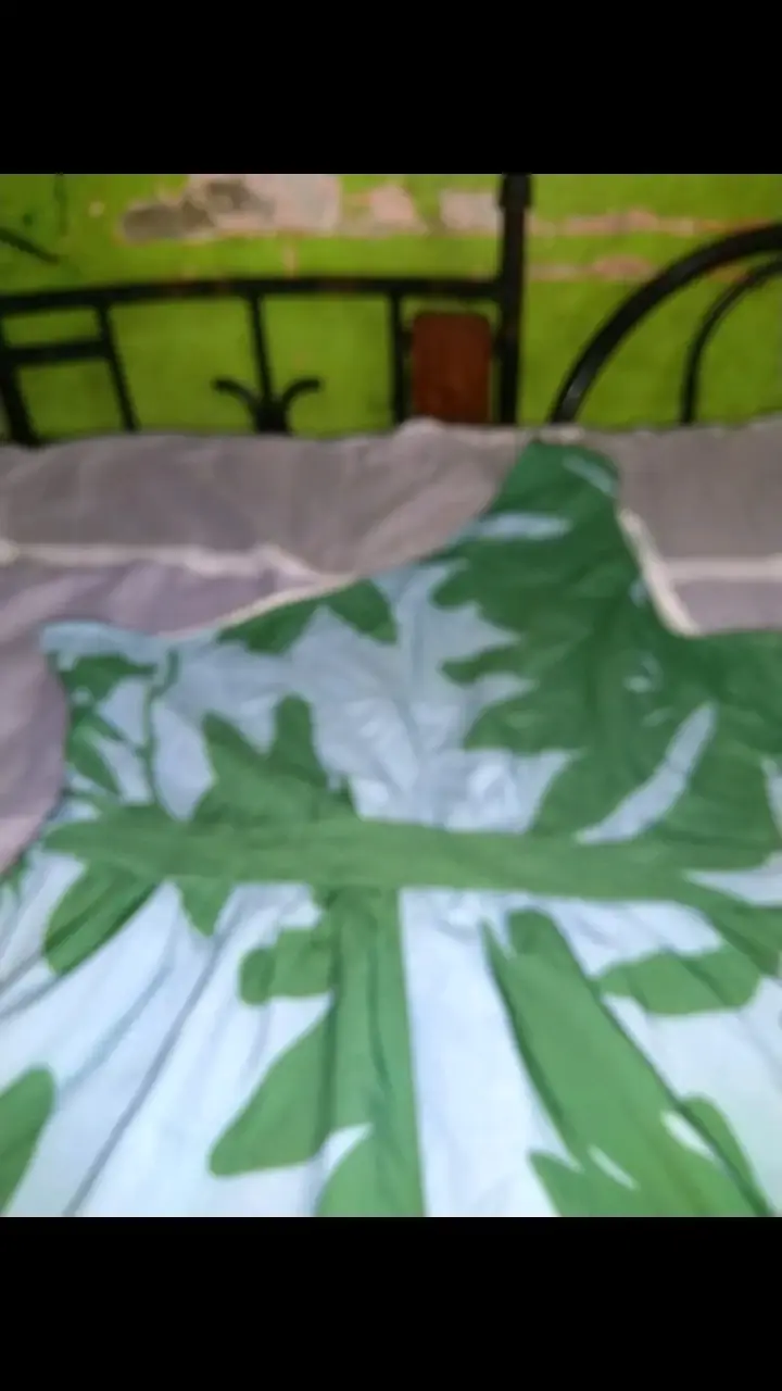 Vestido largo con estampado tropical verde - 2