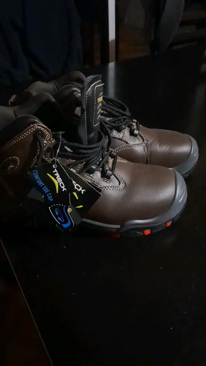 Botas de seguridad Treck marrones con punta reforzada