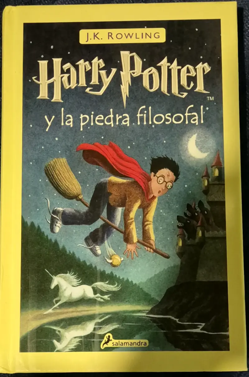 Libro Harry Potter y la piedra filosofal de J.K. Rowling - 1